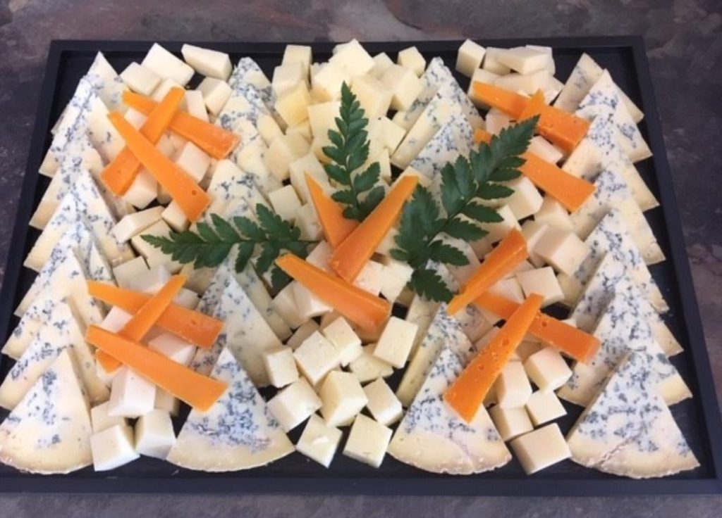 Confection de plateau de fromages